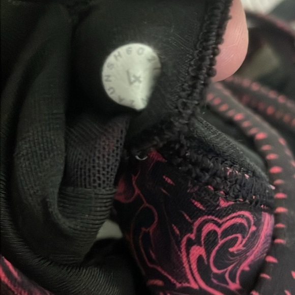 Lululemon sports bra lot size 4 - Picture 9 of 16